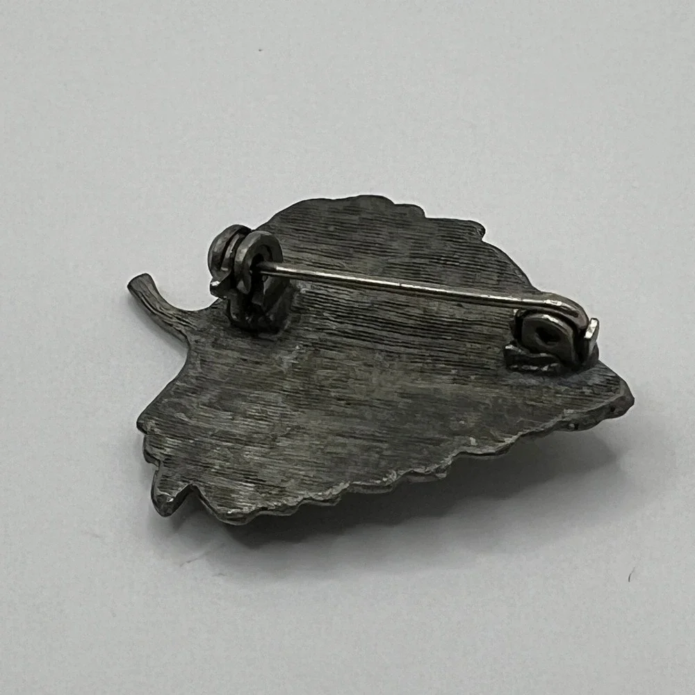 Vintage Marjolein Bastin Leaf Ladybug Brooch Pewter Tone Outdoors Nature Pin‎
